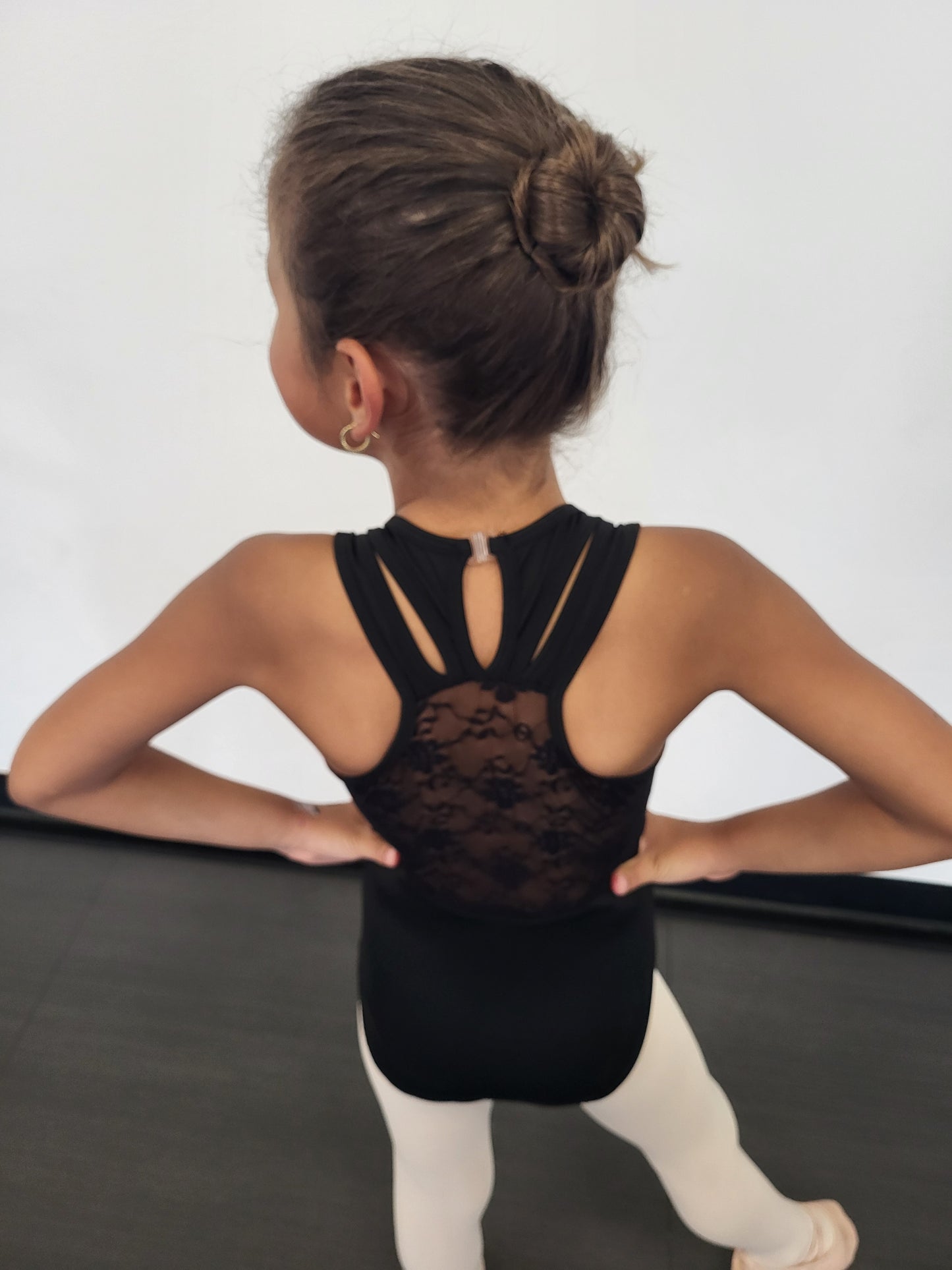 Elegant Back Lace Leotard - Comfortable and Versatile Dancewear